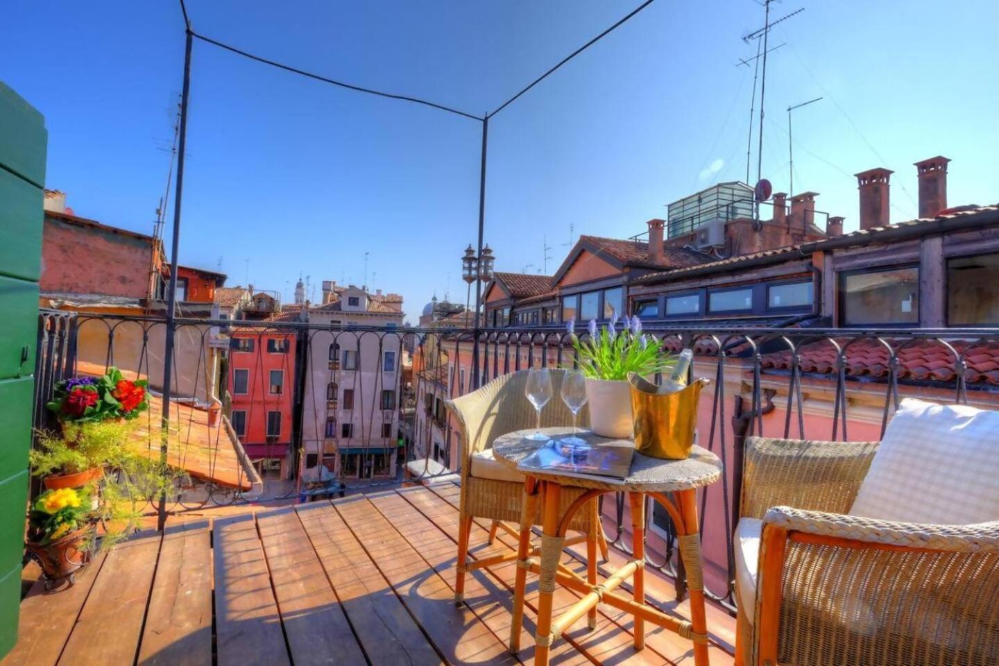Campanile Canonica Design House Apartamento
